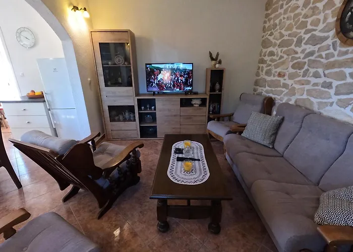 Holiday home Vacation Zdravko